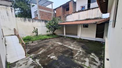 Casa à venda com 03 suítes no Centro de Campina Grande