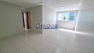 Apartamento à venda com 03 quartos, sendo 01 suíte no bairro Catolé, em Campina Grande