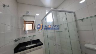 Apartamento à venda com 03 quartos, sendo 01 suíte no bairro Catolé, em Campina Grande