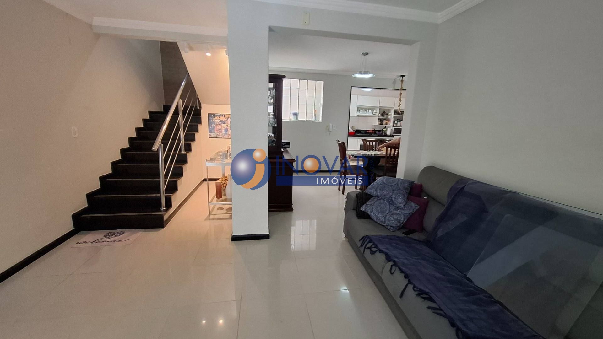 Duplex para locação com 5 quartos, sendo 3 suítes no bairro Itararé em Campina Grande