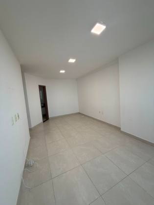 Apartamento para locação com 03 quartos, sendo 02 suítes no bairro Mirante em Campina Grande