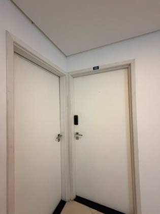 Apartamento para locação com 03 quartos, sendo 02 suítes no bairro Mirante em Campina Grande