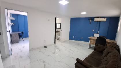 Prédio Inteiro à venda com 27 apartamentos em frente ao Parque do Povo, em Campina Grande
