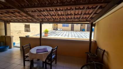 Casa à venda com 4 quartos, sendo 2 suítes, no bairro Alto Branco em Campina Grande