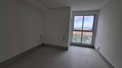 Apartamento Para Vender com 4 quartos 4 suítes no bairro Mirante em Campina Grande