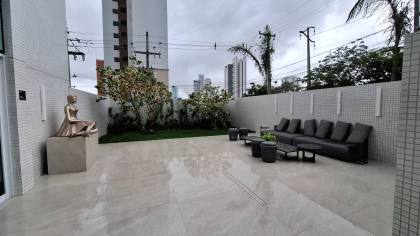 Apartamento Para Vender com 4 quartos 4 suítes no bairro Mirante em Campina Grande