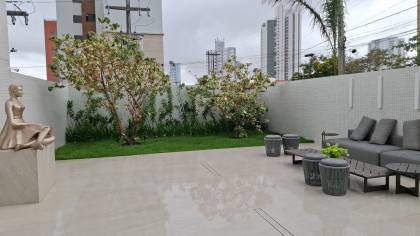 Apartamento Para Vender com 4 quartos 4 suítes no bairro Mirante em Campina Grande