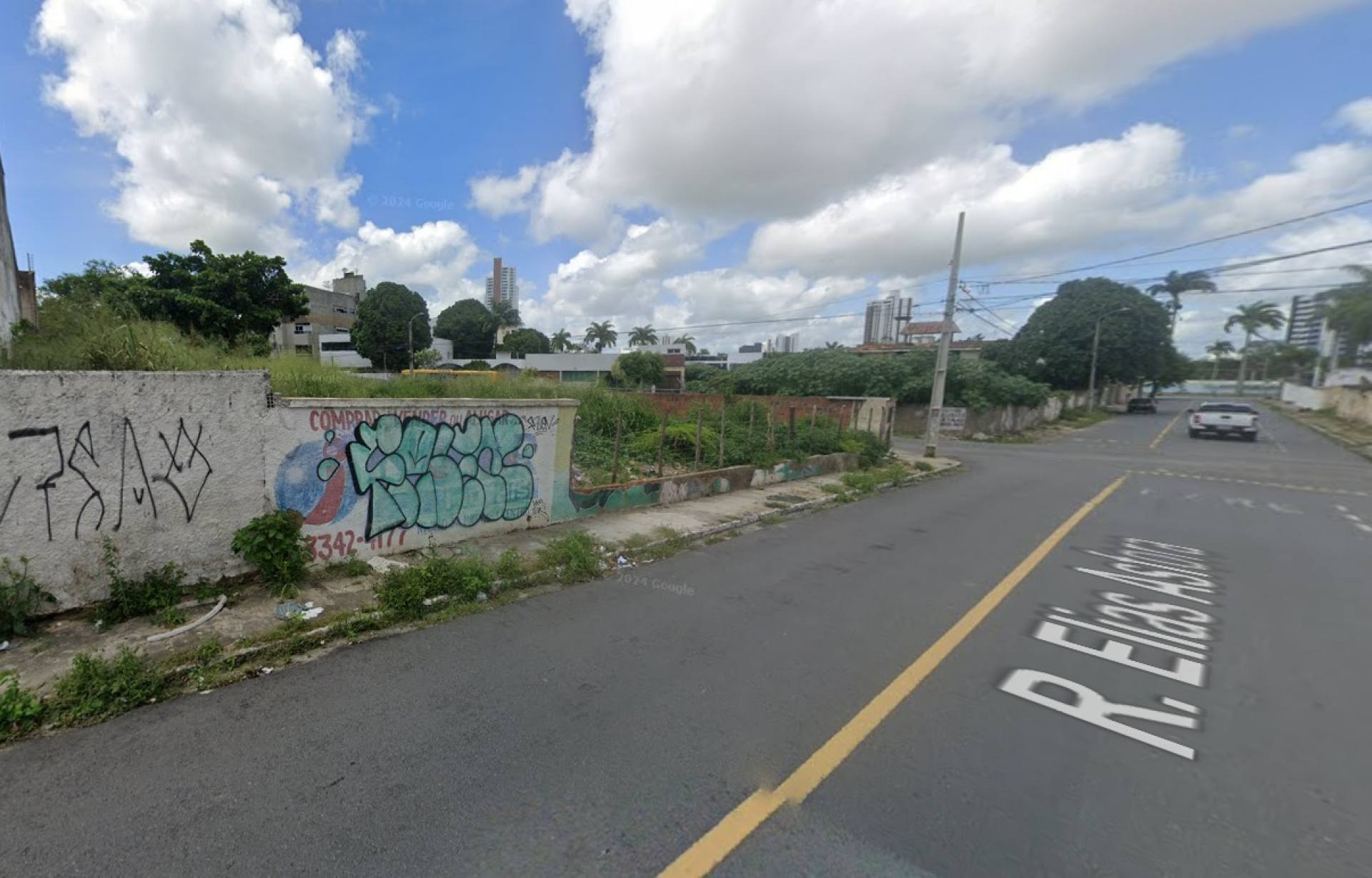 Terre à venda com 680m², aproximadamente, próximo ao Açude Velho em Campina Grande