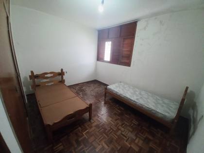Casa para venda ou locação, com 3 quartos, sendo 1 suíte no Centro de Campina Grande