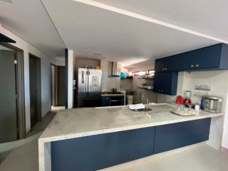 Apartamento para vender, com 3 suítes, no bairro Cabo Branco, em João Pessoa