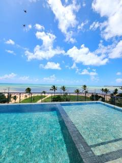 Apartamento para vender, com 3 suítes, no bairro Cabo Branco, em João Pessoa