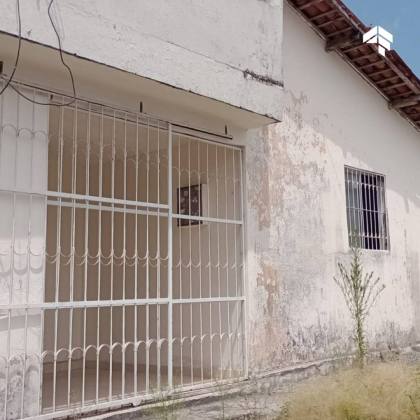 Casa Para Vender com 3 quartos 1 suíte no bairro Castelo Branco em João Pessoa