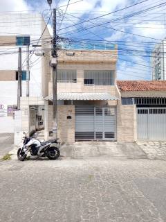 Casa em 2 pavimentos com 4 quartos em Jaguaribe, Joao Pessoa