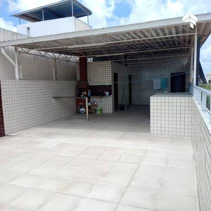 Casa em 2 pavimentos com 4 quartos em Jaguaribe, Joao Pessoa