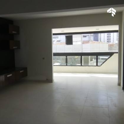 Apartamento Para Vender com 4 quartos 2 suítes no bairro Tambaú em João Pessoa