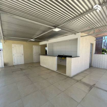 Apartamento com Àrea Privativa Para Vender no bairro Miramar em João Pessoa