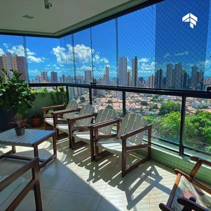 Apartamento com Vista Mar no Brisamar — 219m², 4 Quartos e Muito Espaço para Viver com Estilo!