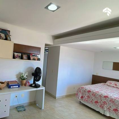 Apartamento com Vista Mar no Brisamar — 219m², 4 Quartos e Muito Espaço para Viver com Estilo!