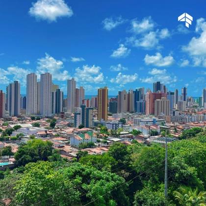 Apartamento com Vista Mar no Brisamar — 219m², 4 Quartos e Muito Espaço para Viver com Estilo!