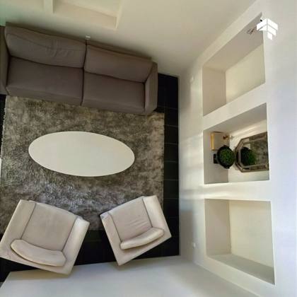 Apartamento com Vista Mar no Brisamar — 219m², 4 Quartos e Muito Espaço para Viver com Estilo!