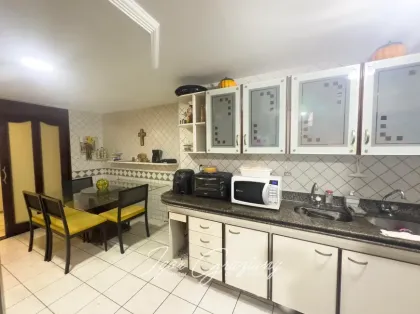 Apartamento com 4 Quartos e 5 banheiros à Venda, 217 m² por R$ 748.300 EM  MANAÍRA