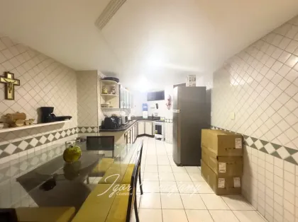 Apartamento com 4 Quartos e 5 banheiros à Venda, 217 m² por R$ 748.300 EM  MANAÍRA