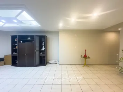 Apartamento com 4 Quartos e 5 banheiros à Venda, 217 m² por R$ 748.300 EM  MANAÍRA