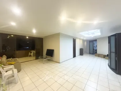 Apartamento com 4 Quartos e 5 banheiros à Venda, 217 m² por R$ 748.300 EM  MANAÍRA
