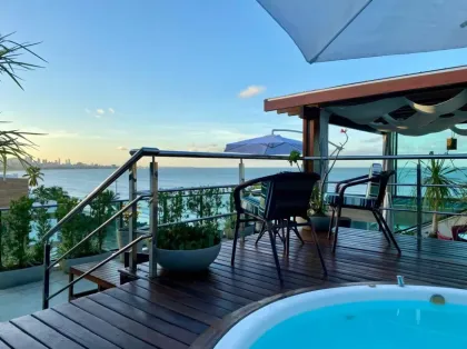 APARTAMENTO FRENTE MAR DO CABO BRANCO, TIPO COBERTURA DUPLEX, composto de 02 (dois) Área Total Privativa de 143,65 m2