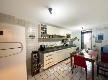 Oportunidade!  Apartamento para venda com 157m² sendo 3 qtos com 02 suítes + DCE no Aeroclube - JP