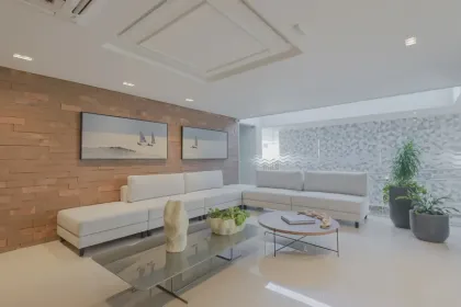 Para vender!  Pé na Areia, apartamento com 02 qtos s/01 suíte com lazer completo!