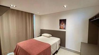 Apartamento mobiliado de frente para o mar no Cabo Branco – Locação anual