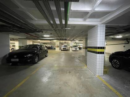 ATENÇÃO, OPORTUNIDADE ÚNICA NO BAIRRO DOS ESTADOS! APTO 3 QUARTOS SENDO 2 SUÍTES, COM 93 M² E 2 VAGAS DE GARAGEM.
