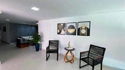 Aluga apartamento com 2 quartos sendo 1 suíte em Cabo Branco – 50m da praia!
