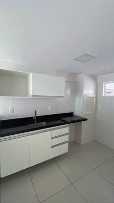 Aluga apartamento com 2 quartos sendo 1 suíte em Cabo Branco – 50m da praia!