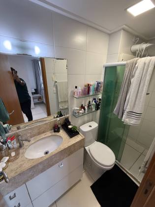ATENÇÃO, OPORTUNIDADE ÚNICA NO BAIRRO DOS ESTADOS! APTO 4 QUARTOS SENDO 2 SUÍTES, COM 95 M² E 2 VAGAS DE GARAGEM