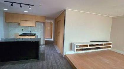 ATENÇÃO, OPORTUNIDADE ÚNICA NO BAIRRO DOS ESTADOS! APTO 3 QUARTOS SENDO 2 SUÍTES, COM 93 M² E 2 VAGAS DE GARAGEM.