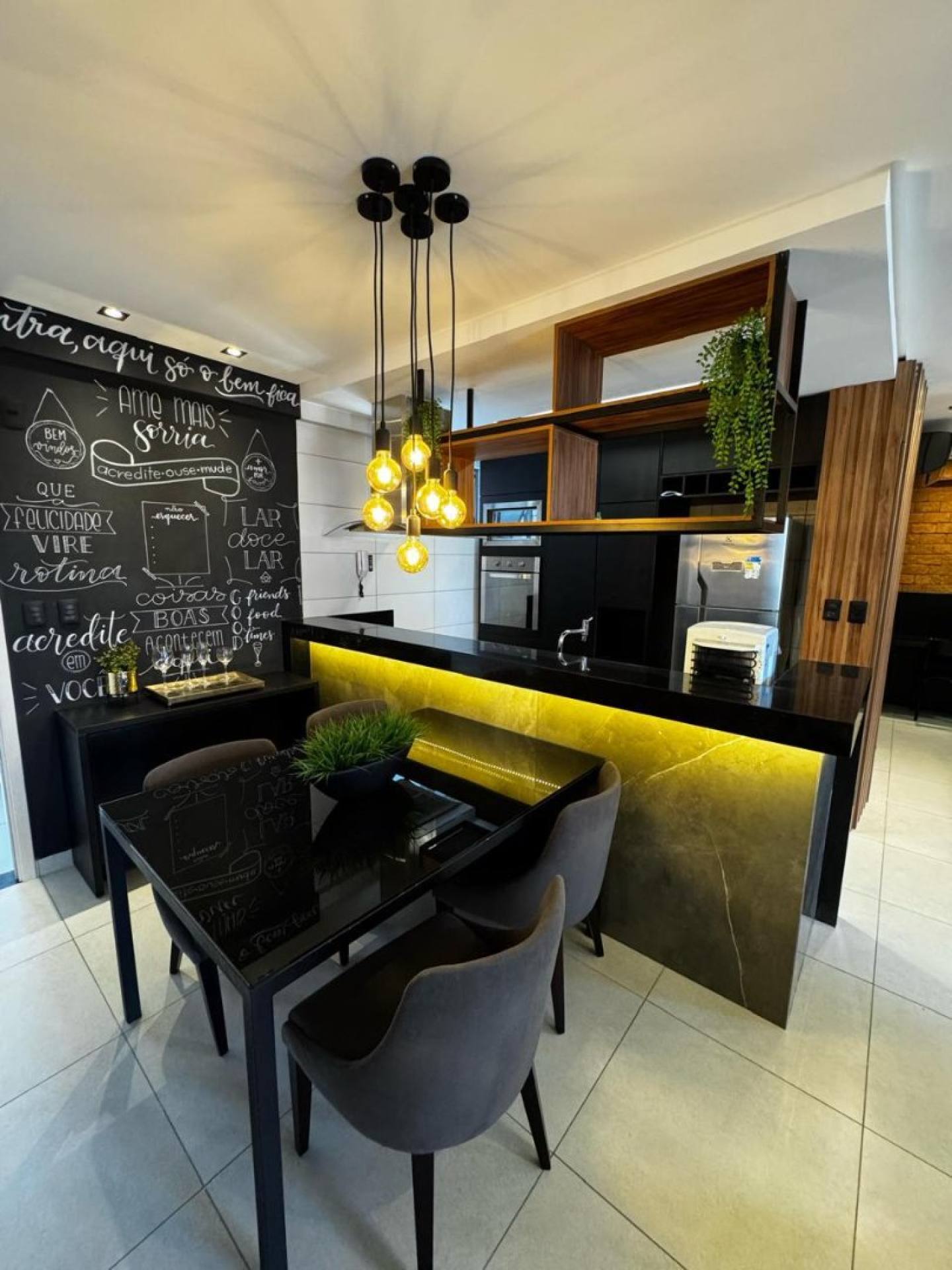 OPORTUNIDADE! APARTAMENTO TODO MOBILIADO E DECORADO - MANAIRA, JOAO PESSOA