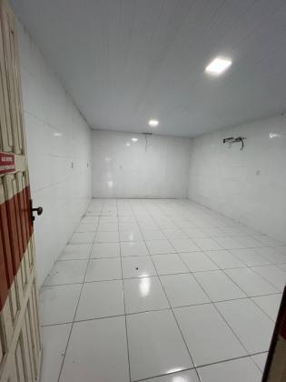 Prédio comercial para alugar a poucos metros da principal no bairro Mangabeira em João Pessoa