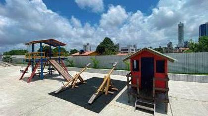 Apartamento mobiliado em Miramar com lazer completo – R$1.950 c/ condominio incluso