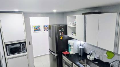 APARTAMENTO COM 121M² C/ 3 QUARTOS S/ 2 SUITES + DCE. A 250 METROS DA PRAIA DO JARDIM OCEANIA - JOAO PESSOA PB