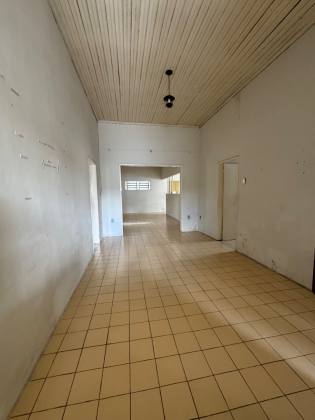 Casa Para Vender com 4 quartos 2 suítes no bairro Jaguaribe em João Pessoa