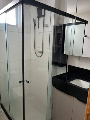 VENDE APARTAMENTO NO MIRARMAR COM 3 QUARTOS S/ 1 SUÍTE E COM PROJETADOS.