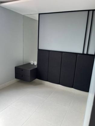 VENDE APARTAMENTO NO MIRARMAR COM 3 QUARTOS S/ 1 SUÍTE E COM PROJETADOS.