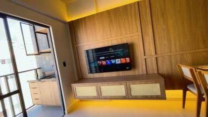 ALUGA  APTO TODO MOBILIADO COM 1 QUARTO - INTERMARES / CABEDELO