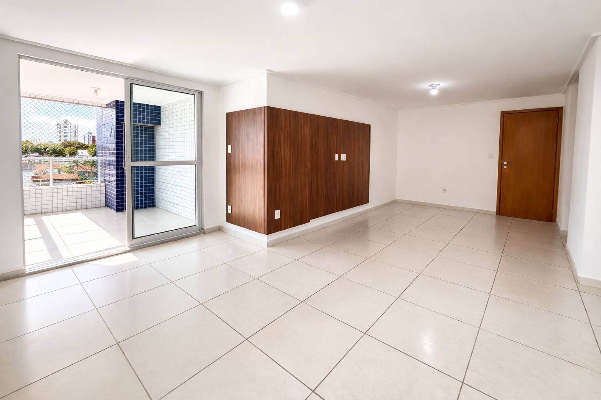 ATENÇAO, OPORTUNIDADE UNICA NO BAIRRO DOS ESTADOS! APTO 3 SUITES, COM 94 M² E 2 VAGAS DE GARAGEM.