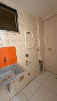 OPORTUNIDADE NO BAIRRO DOS ESTADOS: 91m², COM 3 QUARTOS S/1 + DCE. POR APENAS R$ 340 MIL!