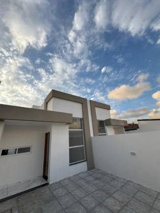 Casa Nova no Valentina de Figueiredo