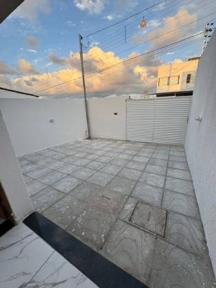 Casa Nova no Valentina de Figueiredo