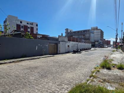 VENDE CASA NA MELHOR LOCALIZAÇÃO DE TAMBAÚ - JOÃO PESSOA PB